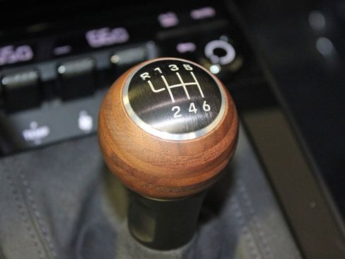Certified 2026 Porsche 911 Carrera T RWD image 31