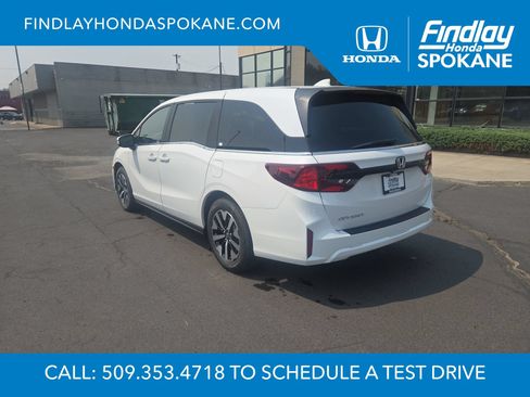 Used 2026 Honda Odyssey EX-L image 3