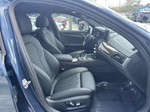 Used 2023 BMW 540i w/ M Sport Package RWD image 29