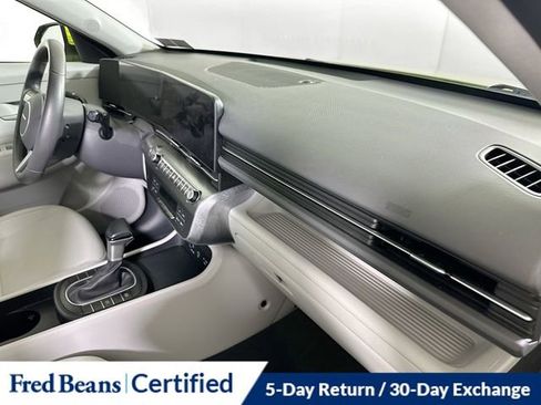 Certified 2025 Hyundai Kona SEL image 29