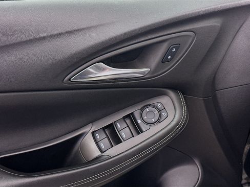 Used 2025 Buick Encore GX Preferred FWD image 15