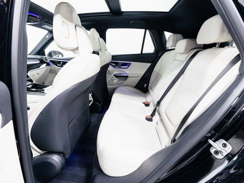 Certified 2026 Mercedes-Benz GLC 300 4MATIC image 23