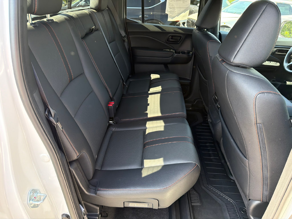 Used 2025 Honda Ridgeline TrailSport image 17