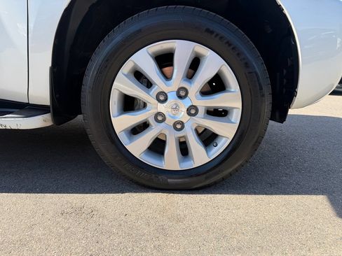 Used 2018 Toyota Sequoia Platinum AWD/4WD image 50