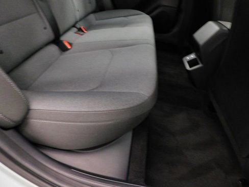 Used 2025 Kia K4 LXS image 29