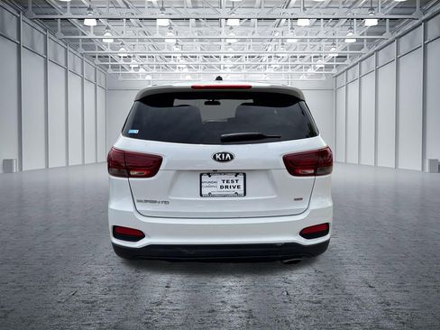 Used 2019 Kia Sorento FWD image 6
