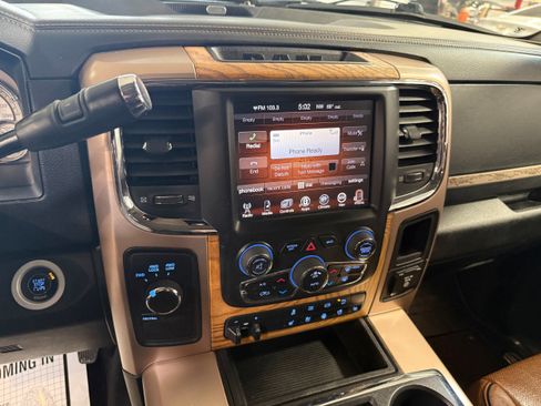 Used 2014 RAM 2500 Longhorn w/ Convenience Group AWD/4WD image 47
