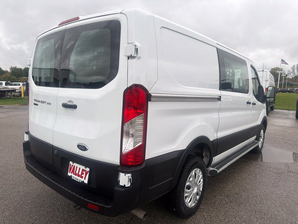 Used 2025 Ford Transit 250 Low Roof w/ Exterior Upgrade Package RWD image 5