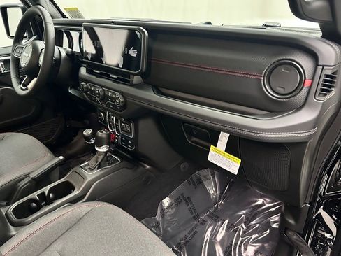 New 2026 Jeep Wrangler Unlimited Rubicon AWD/4WD image 18