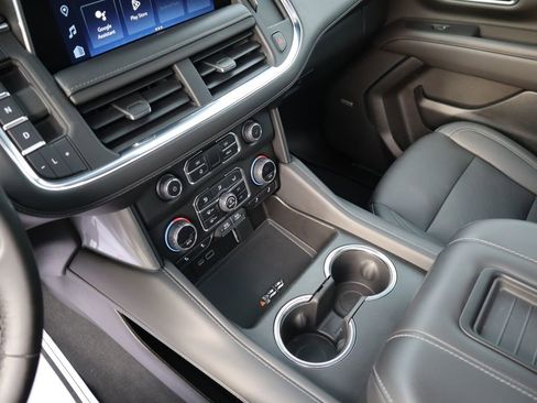 Used 2023 Chevrolet Tahoe Z71 image 39