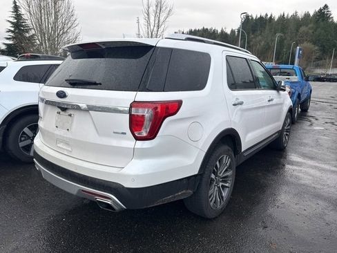 Used 2017 Ford Explorer Platinum image 8