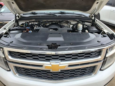 Used 2015 Chevrolet Tahoe 4WD w/ Remote Keyless Entry Package image 32
