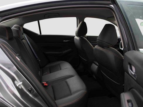 Used 2020 Nissan Altima 2.5 SR image 13