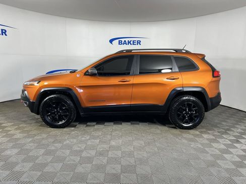 Used 2015 Jeep Cherokee Trailhawk w/ Comfort/Convenience Group image 6
