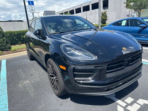 Certified 2026 Porsche Macan AWD/4WD image 2