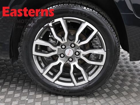 Used 2022 GMC Terrain Denali w/ Denali Premium Package image 38