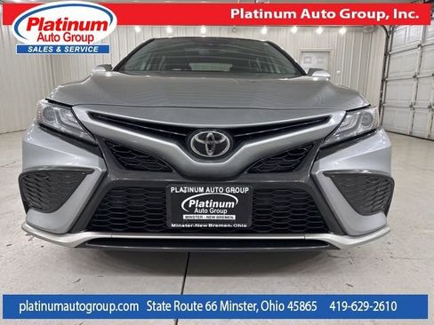 Used 2021 Toyota Camry XSE image 8