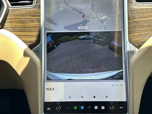 Used 2014 Tesla Model S 60 RWD image 17