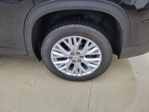 Used 2024 GMC Acadia Elevation w/ Luxury Package image 9