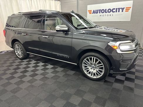 Used 2024 Ford Expedition Max Platinum AWD/4WD image 2