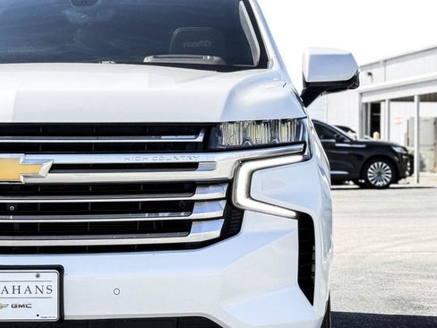 Used 2021 Chevrolet Tahoe High Country w/ Premium Package AWD/4WD image 5