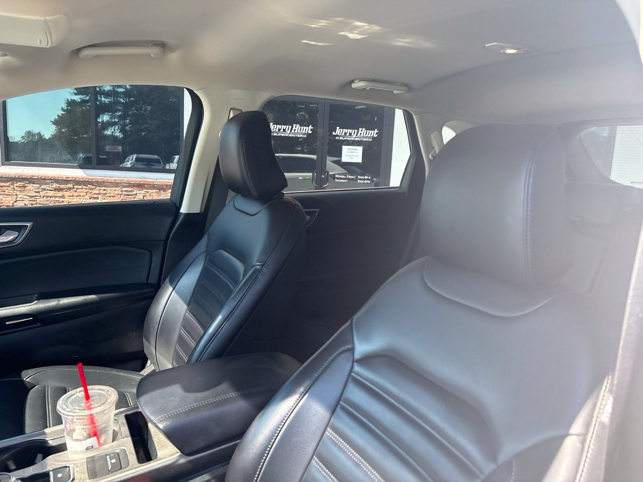 Used 2024 Ford Edge SEL AWD/4WD image 3