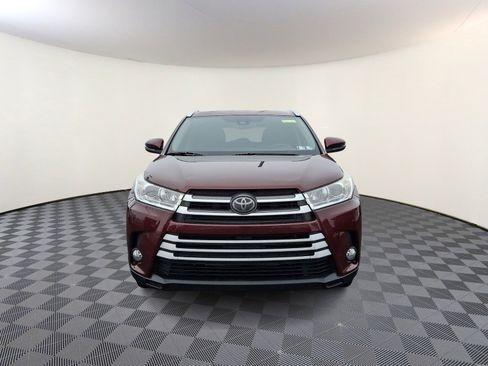Used 2018 Toyota Highlander XLE w/ Protection Package #3 image 2