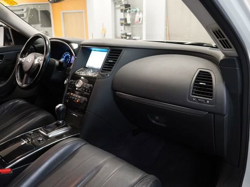 Used 2015 INFINITI QX70 AWD w/ Premium Package image 36