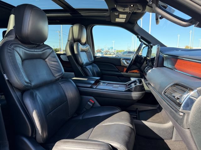 Used 2021 Lincoln Navigator L Reserve AWD/4WD image 26