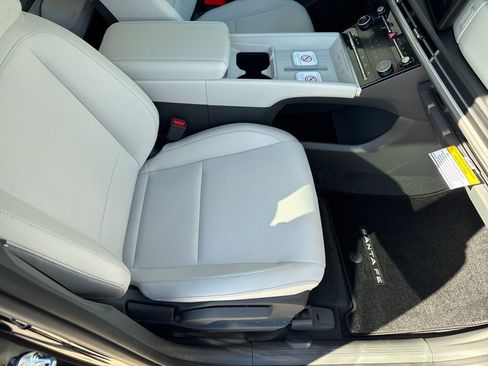 New 2026 Hyundai Santa Fe SE image 15