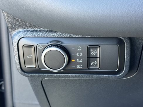 New 2026 Ford Explorer Active image 34