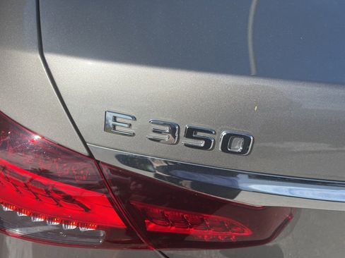 Used 2021 Mercedes-Benz E 350 Sedan image 8