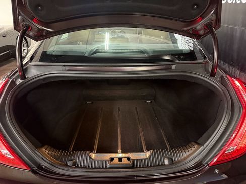 Used 2011 Jaguar XJ L image 17