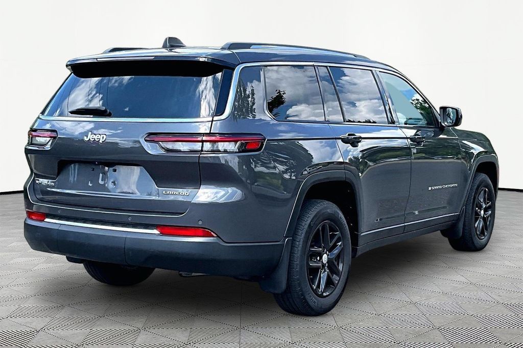 Used 2023 Jeep Grand Cherokee L Laredo AWD/4WD image 6