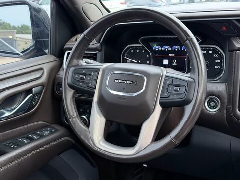 Used 2021 GMC Yukon Denali w/ Denali Premium Package AWD/4WD image 22