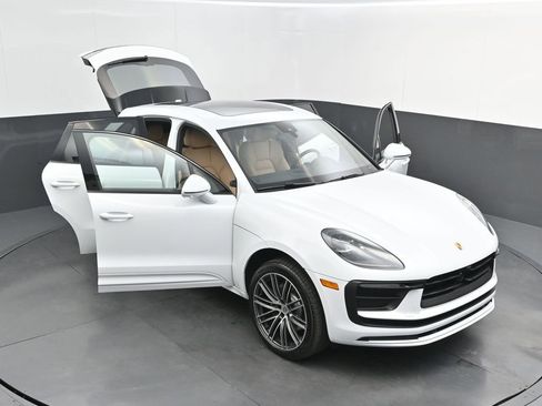New 2026 Porsche Macan AWD/4WD image 48
