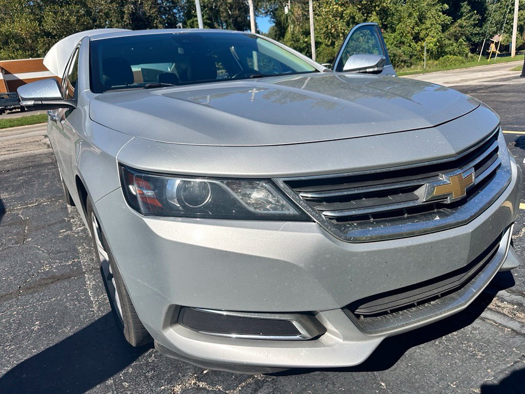 Used 2017 Chevrolet Impala LT w/ Convenience Package FWD image 1