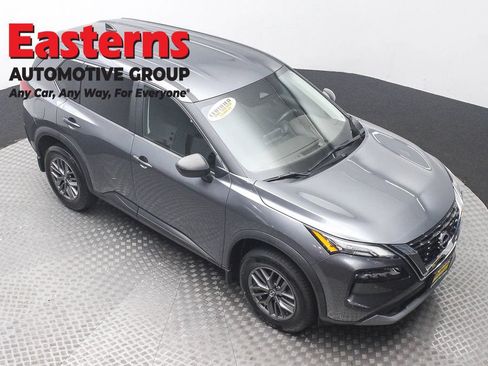 Used 2023 Nissan Rogue S AWD/4WD image 3