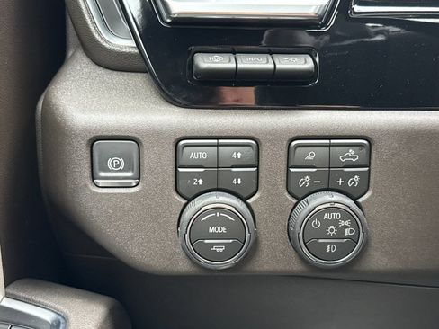 New 2026 Chevrolet Silverado 1500 LTZ w/ Technology Package image 30