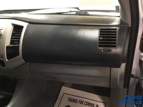 Used 2011 Toyota Tacoma 4x4 Double Cab w/ TRD Sport Pkg image 35