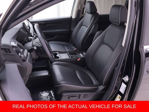 Used 2025 Honda Odyssey Touring image 4