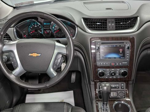 Used 2017 Chevrolet Traverse Premier AWD/4WD image 5