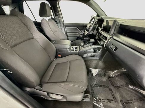 Certified 2025 Toyota 4Runner SR5 AWD/4WD image 28
