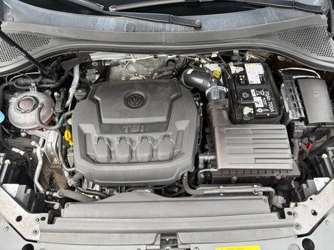Certified 2024 Volkswagen Tiguan SE AWD/4WD image 22