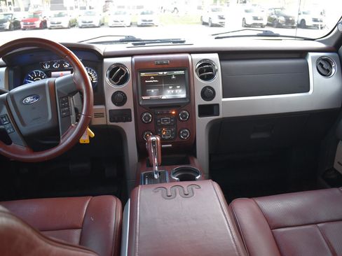 Used 2013 Ford F150 King Ranch w/ King Ranch Luxury Pkg image 41