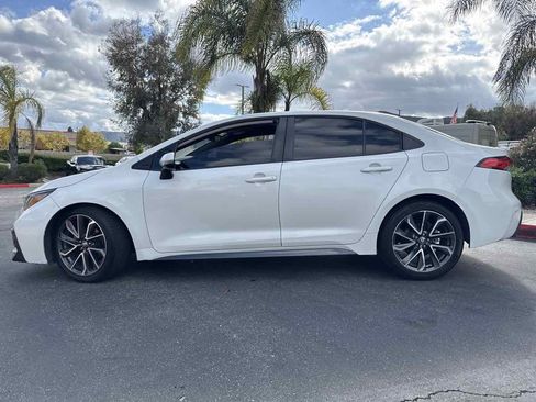 Used 2020 Toyota Corolla SE FWD image 15