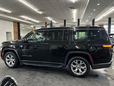 Used 2022 Jeep Wagoneer Series II image 8