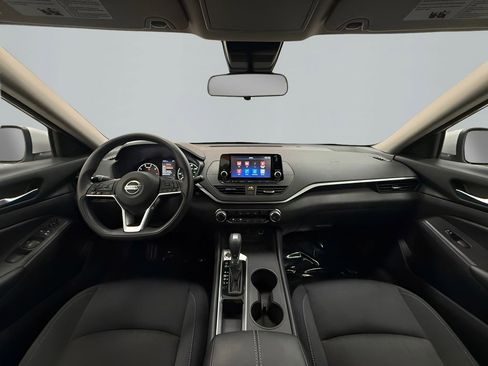 Used 2022 Nissan Altima 2.5 S FWD image 15