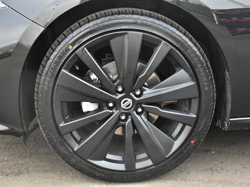 Used 2021 Nissan Altima 2.5 SR image 12