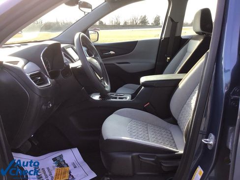 Used 2024 Chevrolet Equinox LS image 28